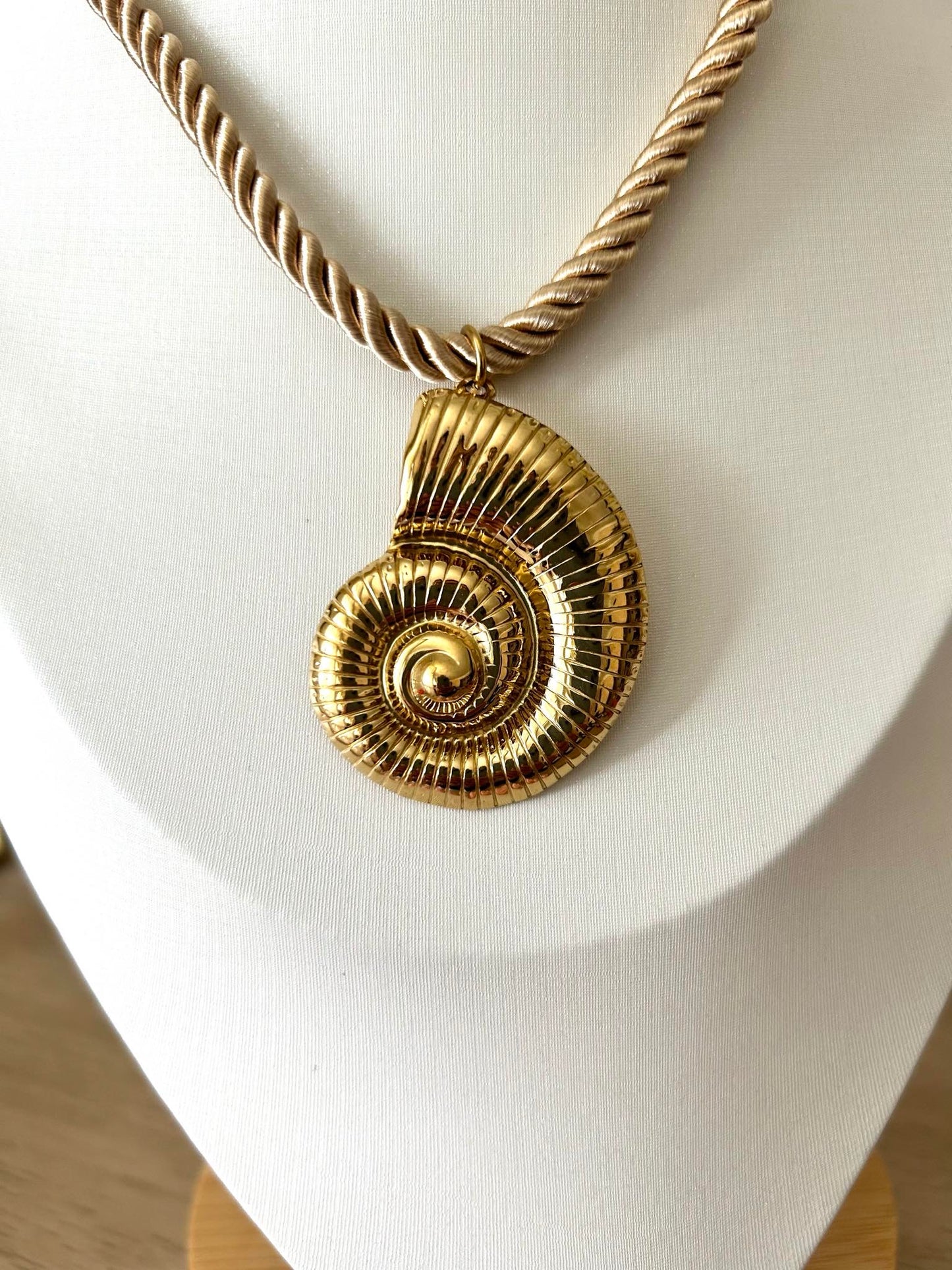 Collier Escargot