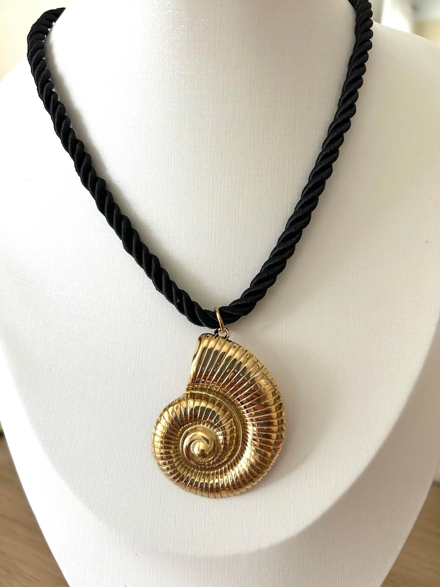 Collier Escargot